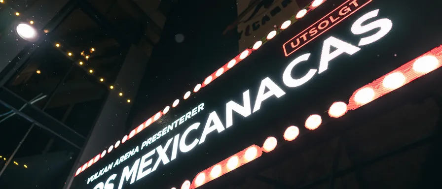 Los Mexicanacas opptrer for et utsolgt publikum på Vulkan Arena